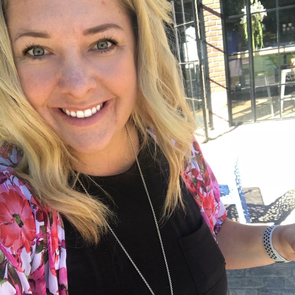 Meet your Posher, Caroline